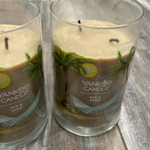 Yankee Candle sun and sand 2 wick 22 oz. Jar Set - Picture 4 of 4
